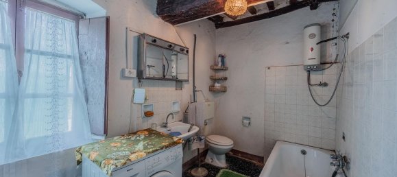 Дом с 6 комнатами в Лучиньяно, Италия № 138315 28