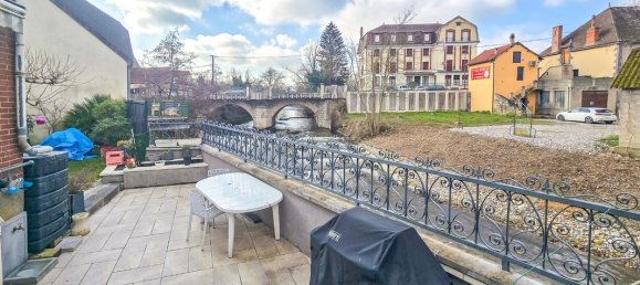 Casa de 4 dormitorios en Saint-Pourcain-sur-Sioule, France No. 62237 17