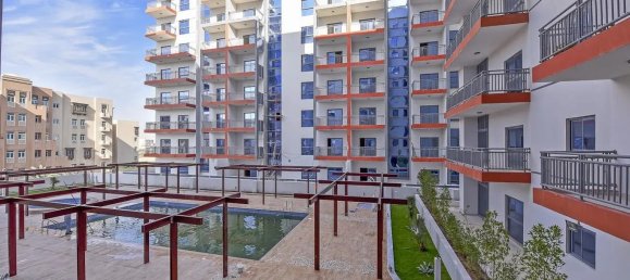 1 bedroom Apartment in Dubai, UAE No. 21343 2