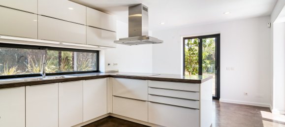 4 bedrooms Villa in Cascais, Portugal No. 190220 11