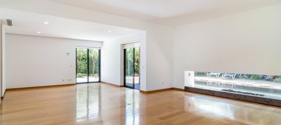 4 bedrooms Villa in Cascais, Portugal No. 190220 9