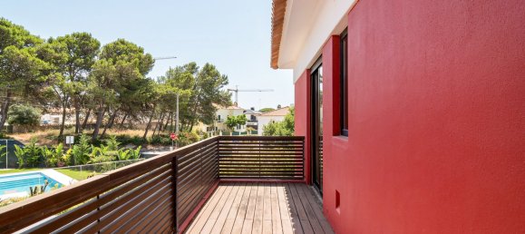 4 bedrooms Villa in Cascais, Portugal No. 190220 2