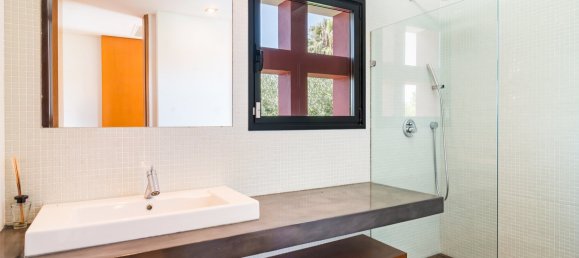 4 bedrooms Villa in Cascais, Portugal No. 190220 19