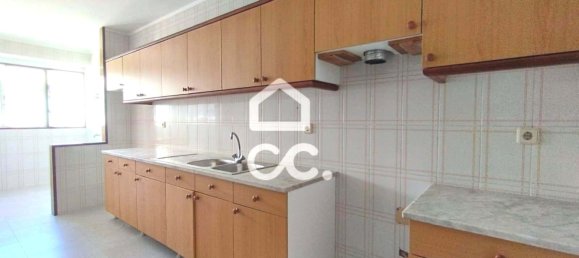 Квартира с 3 спальнями в Повуа ди Варзин, Португалия № 54764 3