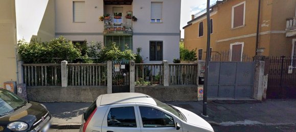 Studio in Milan, Italy, Nr. 305227 8
