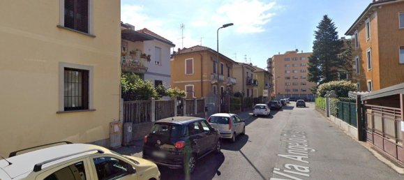 Studio in Milan, Italy, Nr. 305227 7