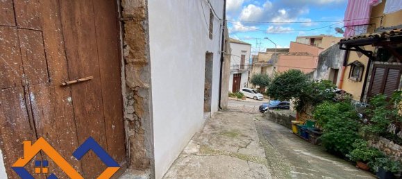 Дом с 2 спальнями в Кастелламмаре дель Гольфо, Италия № 107169 10