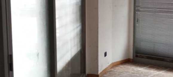 52m² Commercial property in La Spezia, Italy No. 183986 3