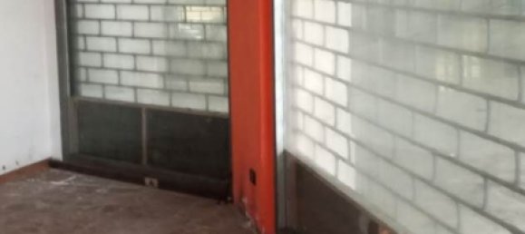 52m² Commercial property in La Spezia, Italy No. 183986 2