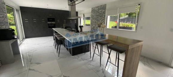 6 bedrooms Villa in Saint-Pol-sur-Ternoise, France No. 239724 4