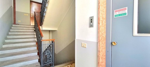 1 chambre Appartement à Milan, Italy No. 319985 3