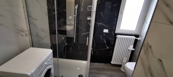 Apartamento de 2 dormitorios en Milan, Italy No. 294600 30