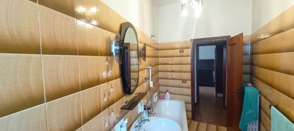 15 rooms House in Borgo San Lorenzo, Italy No. 222440 27