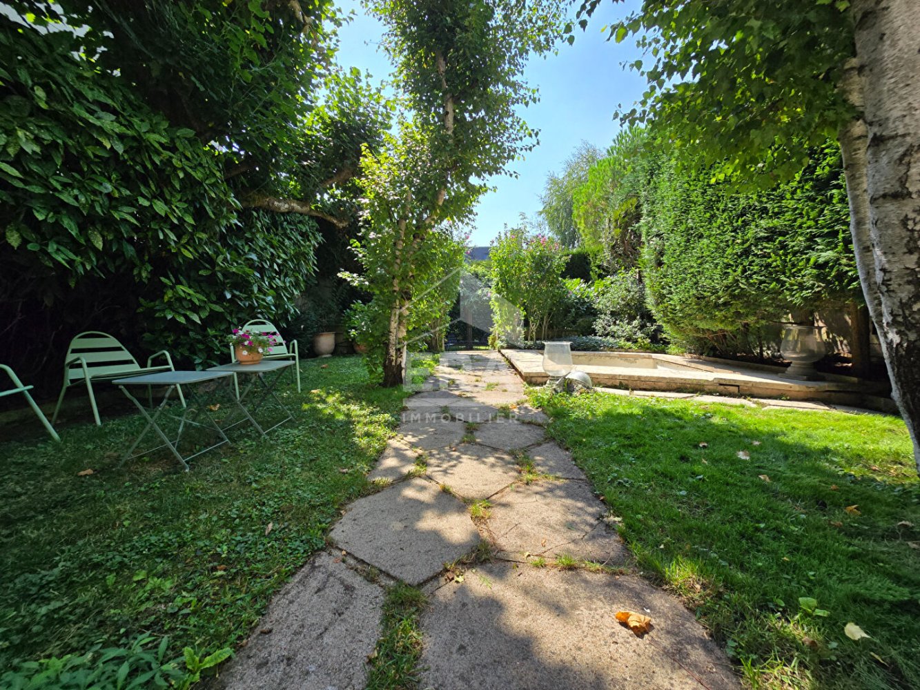 Casa de 5 divisões em Orleans, France N.º 364080