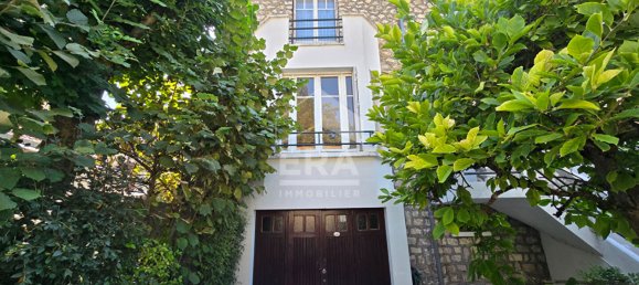 Casa de 5 divisões em Orleans, France N.º 364080 2