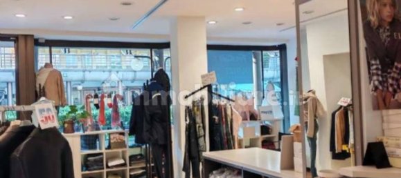 1غرفة عقار تجاري في Lecco, Italy رقم 260709 5