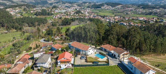 Edifício T9 em Arnoia, Portugal N.º 45384 30