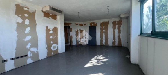 Офис с 6 комнатами в Пьянига, Италия № 282222 20