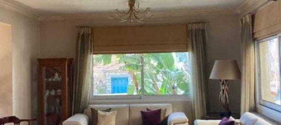 5 bedrooms Villa in Limassol, Cyprus No. 19080 3