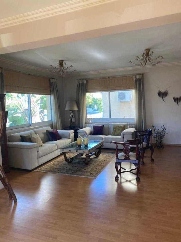 5 bedrooms Villa in Limassol, Cyprus No. 19080