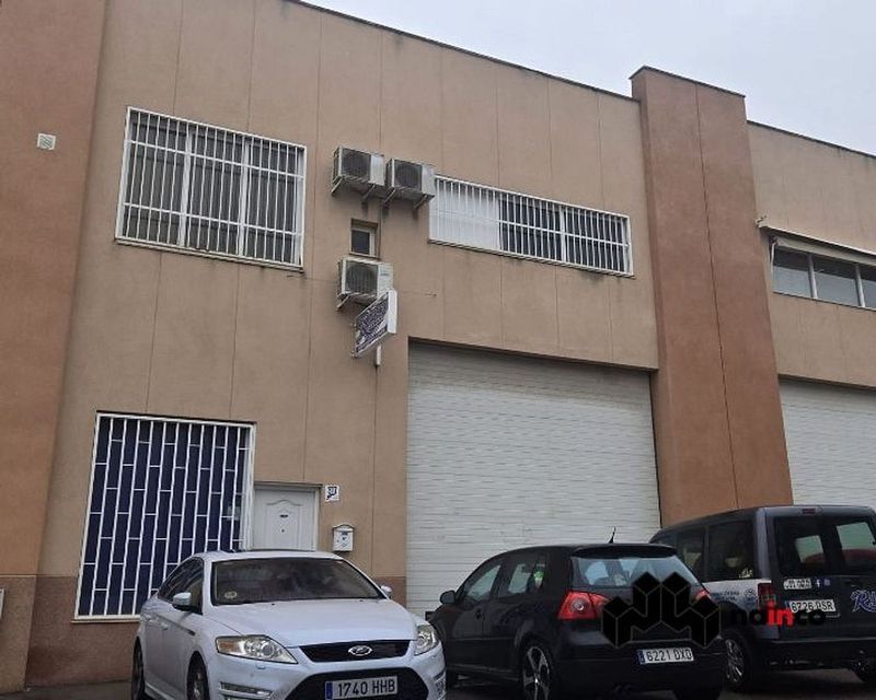 4 chambres Entrepôt à Albolote, Spain No. 219571