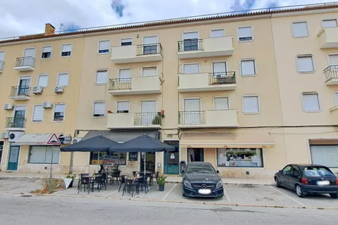 3 chambres Appartement à Moita, Portugal No. 239393