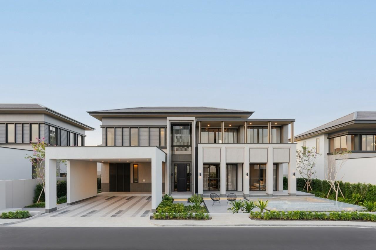 4 bedrooms Villa in Pattaya, Thailand No. 33572