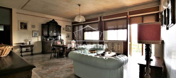 7 rooms Apartment in Coriano, Italy No. 128931 8