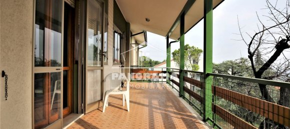 7 rooms Apartment in Coriano, Italy No. 128931 18