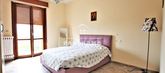 7 rooms Apartment in Coriano, Italy No. 128931 10
