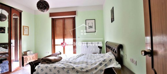 7 rooms Apartment in Coriano, Italy No. 128931 12