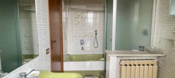 Apartamento de 5 habitaciónes en Renate, Italy No. 182411 13