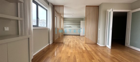 4 غرف نوم منزل ذو طابقين في Matosinhos, Portugal رقم 127697 2