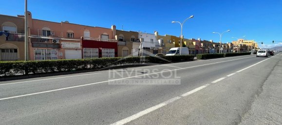 3 bedrooms Apartment in Almeria, Spain No. 158597 5