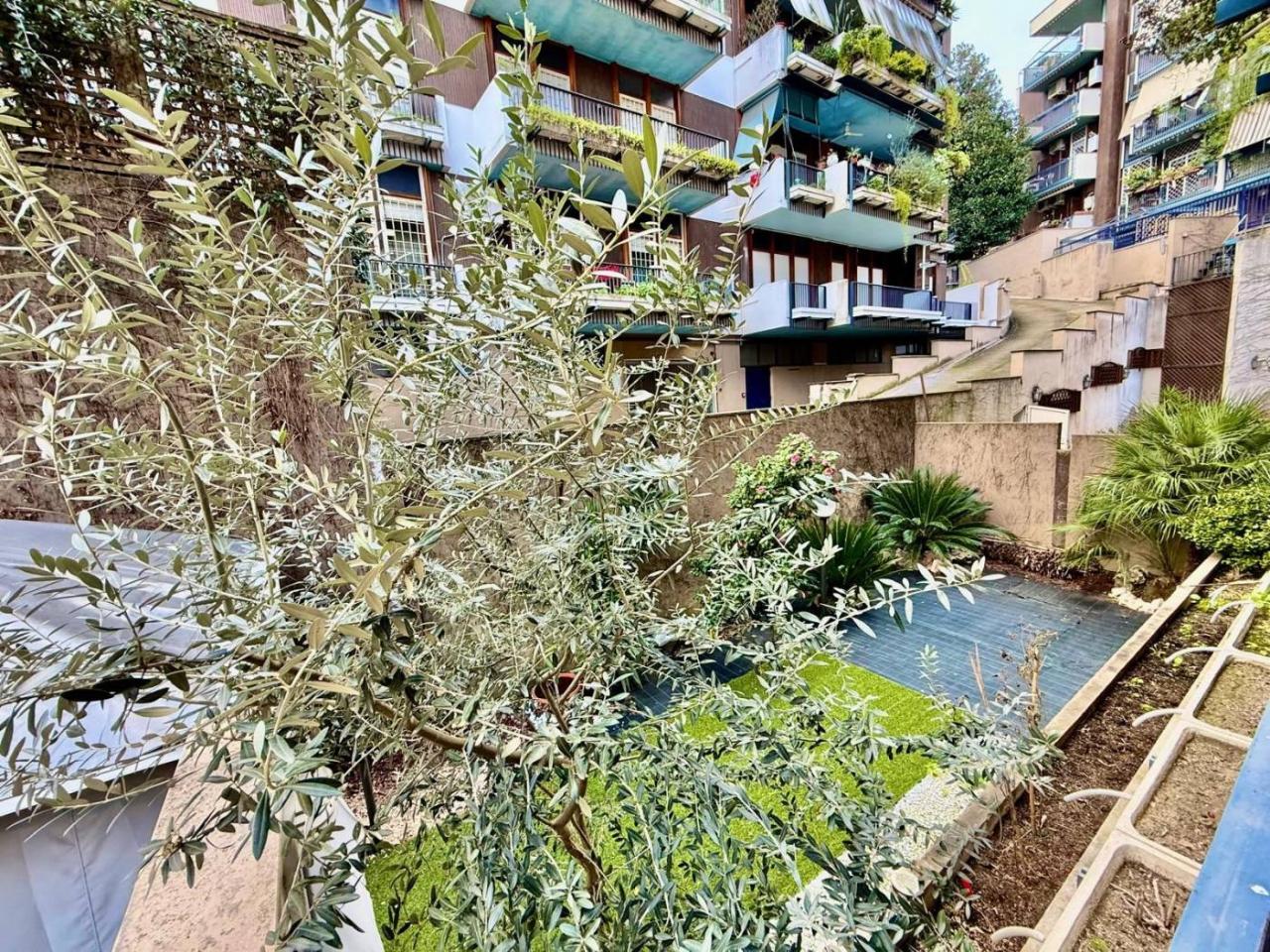 4 rooms Apartment in Rome, Italy No. 30901