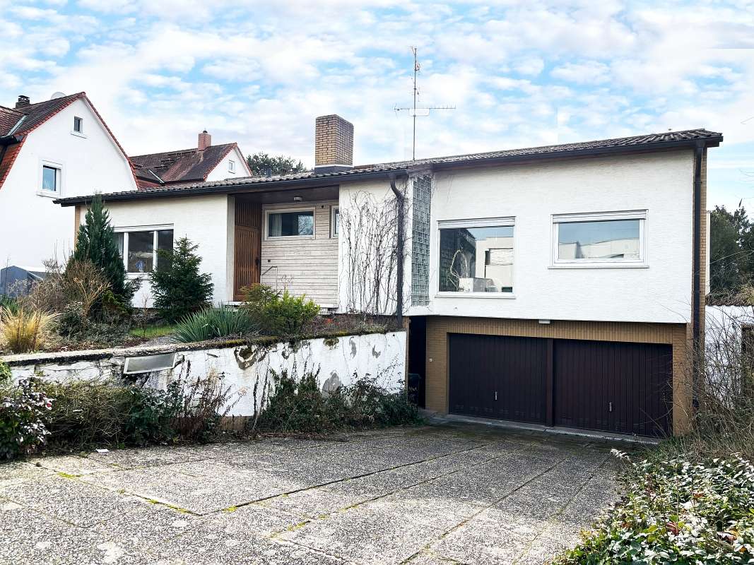 4 Schlafzimmer Schlösser in Darmstadt, Germany, Nr. 79904