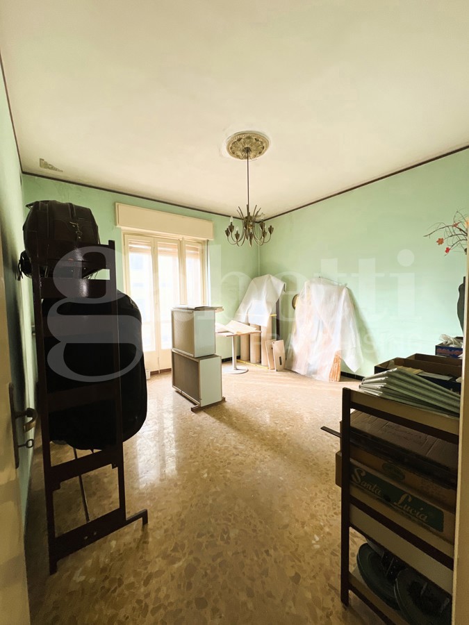 Apartamento de 4 divisões em Gerenzano, Italy N.º 389984