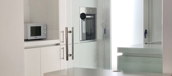 Apartamento de 2 dormitorios en Marbella, Spain No. 10022 9