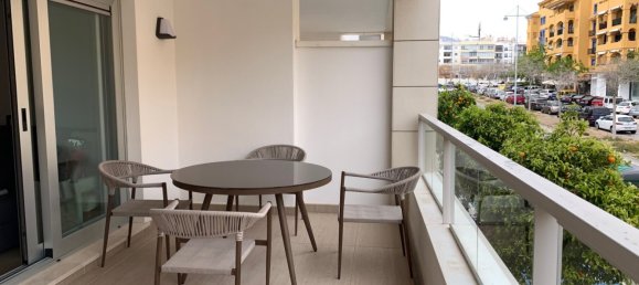 Apartamento de 2 dormitorios en Marbella, Spain No. 10022 4