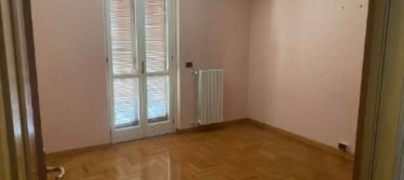 3غرفة شقة في Asti, Italy رقم 47627 12