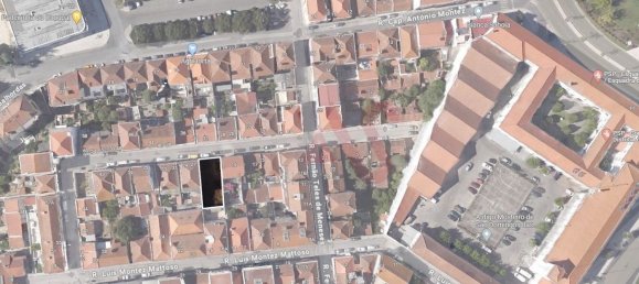 210m² Land in Santarem, Portugal No. 75174 3