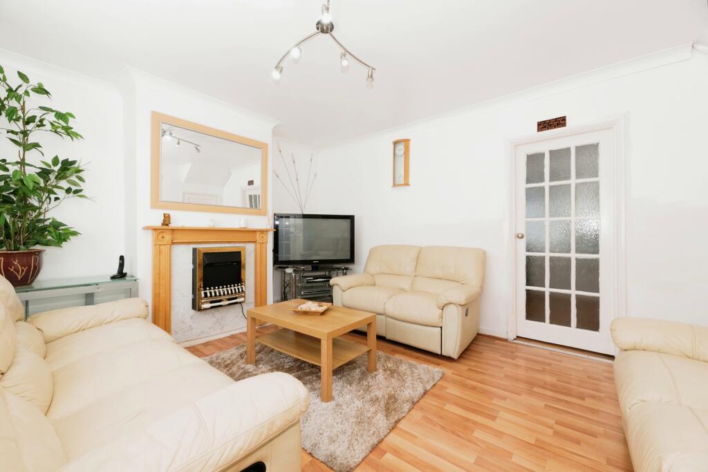 Casa de 4 dormitorios en London, United Kingdom No. 10503