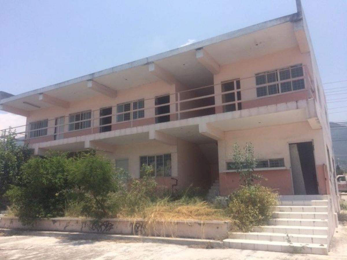 Bâtiment à Nuevo Leon, Mexico 2424m² No. 200700