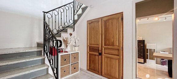 Adosado de 3 dormitorios en Chatillon-sur-Marne, France No. 46230 2