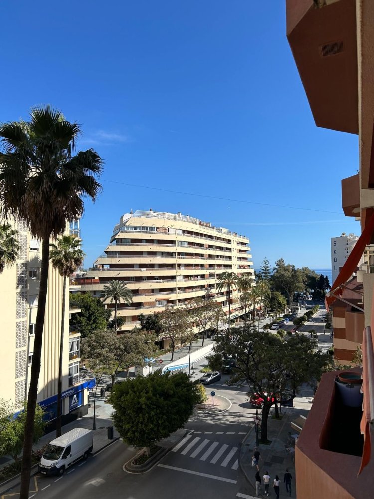 1 bedroom Apartment in Marbella, Spain No. 139723