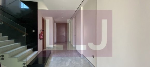 4 bedrooms Villa in Saadiyat Island, UAE No. 53885 13