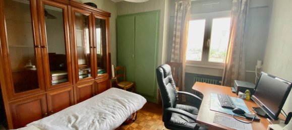 Apartamento de 4 dormitorios en Maubeuge, France No. 64761 3