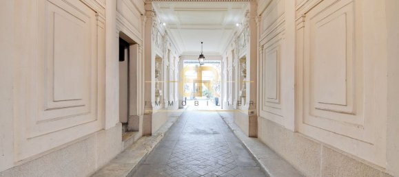 Studio in Paris, France No. 125561 2