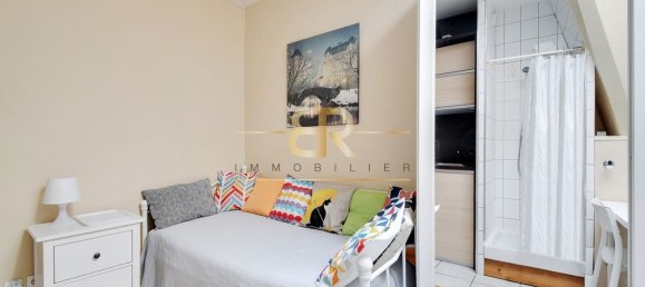 Studio in Paris, France No. 125561 7