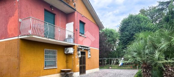 4 Schlafzimmer Haus in Molinella, Italy, Nr. 310066 75